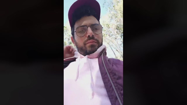 2horny2gay  11-04-2022